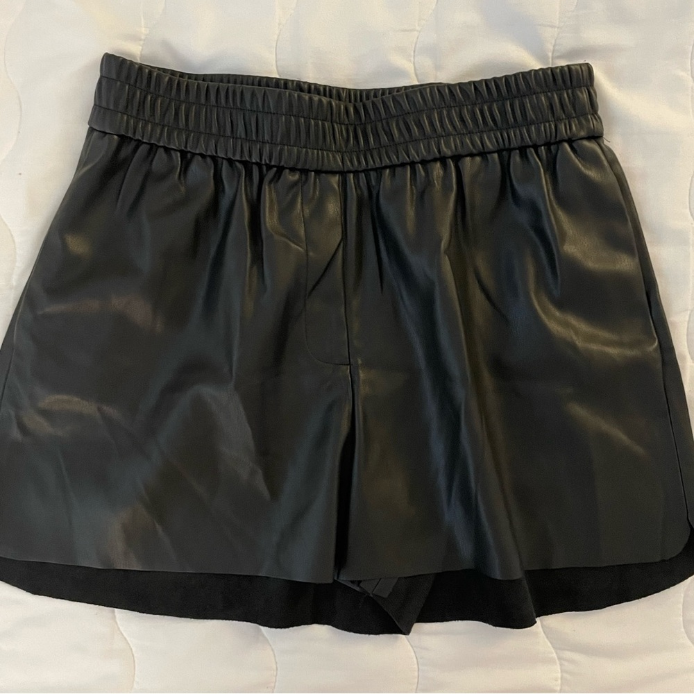 ZARA Faux Leather - Black - Shorts